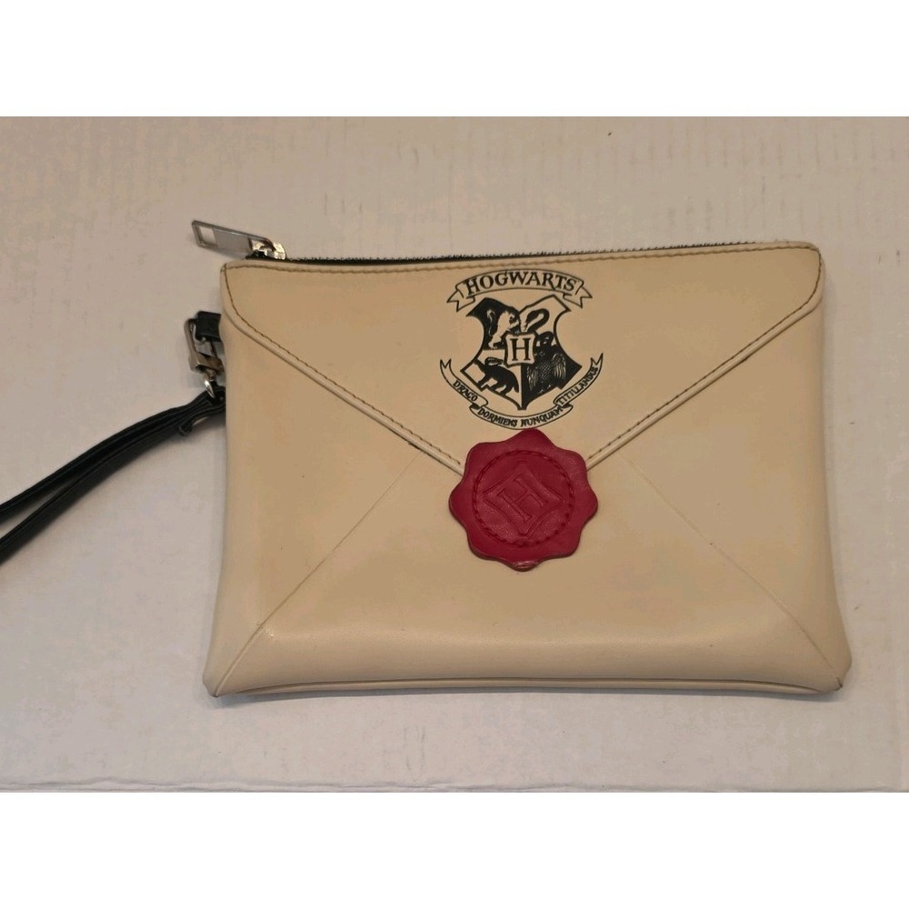 Harry Potter Hogwarts Wristlet Acceptance Letter w Seal